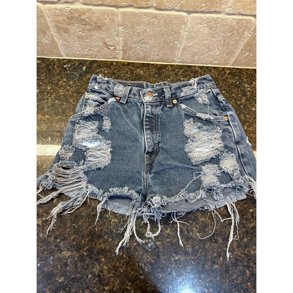 ‘96 Levi’s 921 Orange Label Y2K Distressed Denim Shorts Size 6